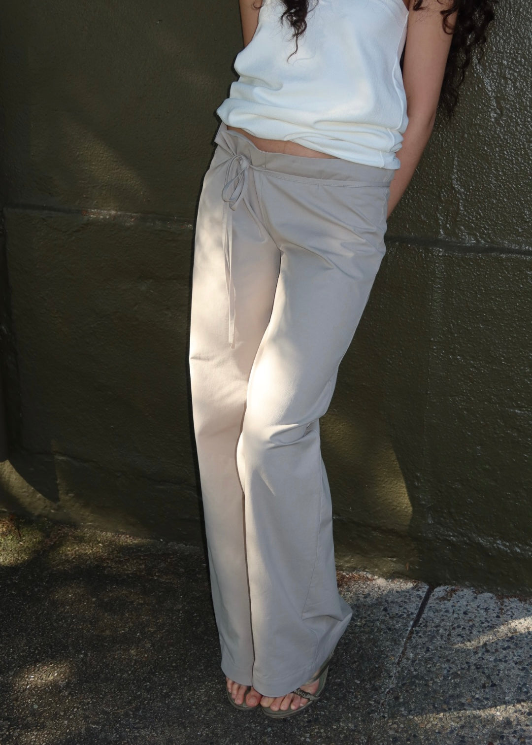 Waist tie trousers
