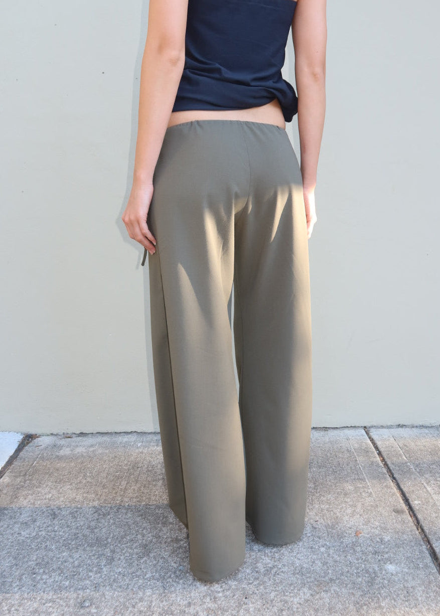 Tie Trouser. Moss