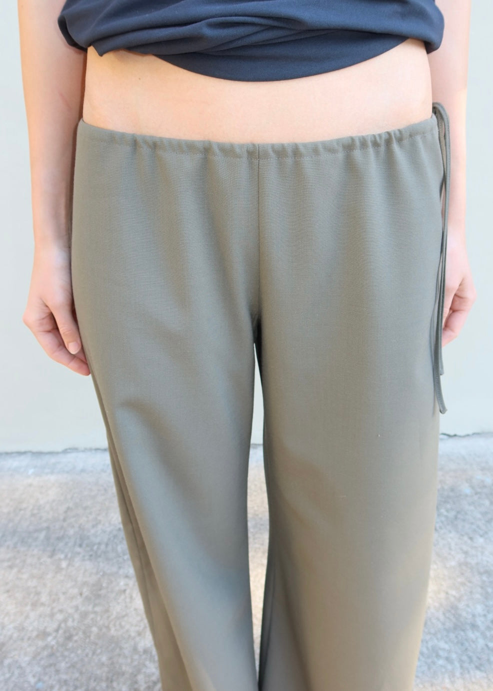 Tie Trouser. Moss