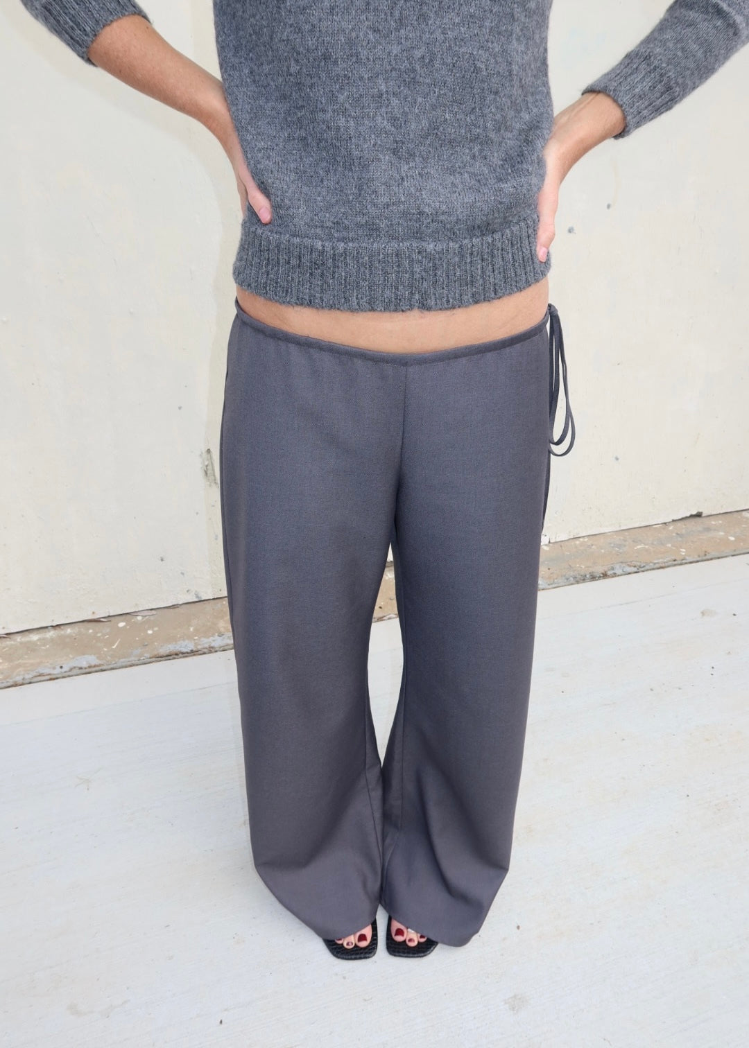 Tie Trouser. Charcoal