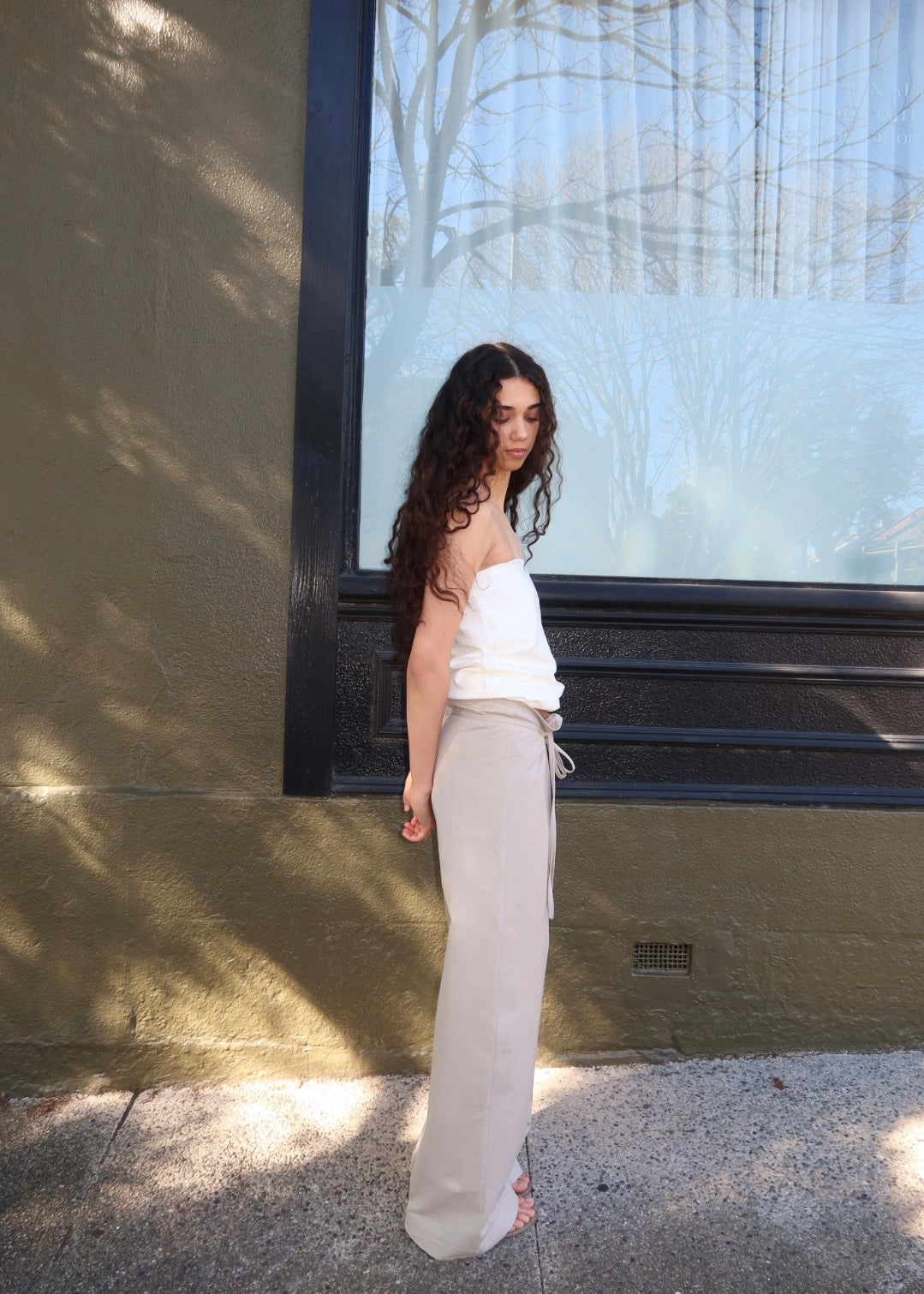Waist tie trousers