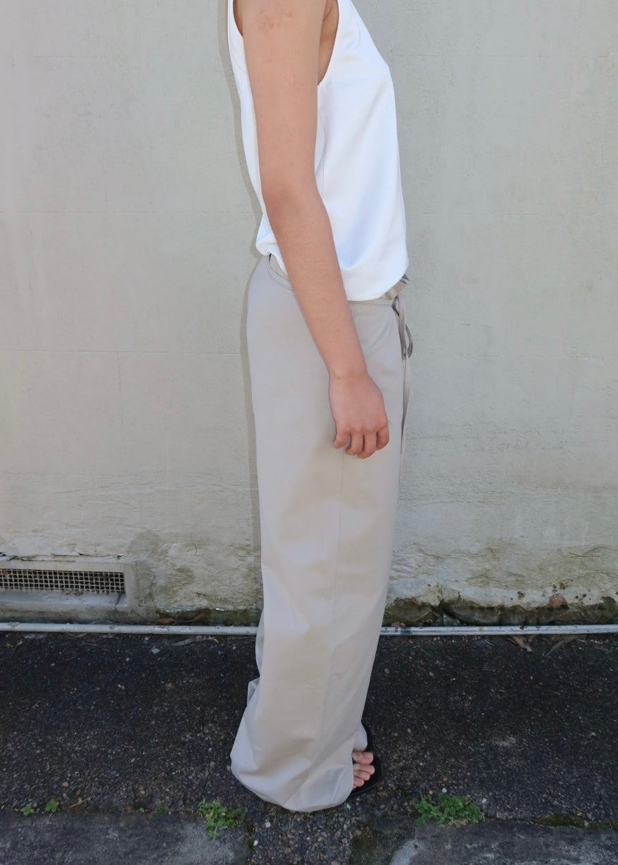 Waist tie trousers