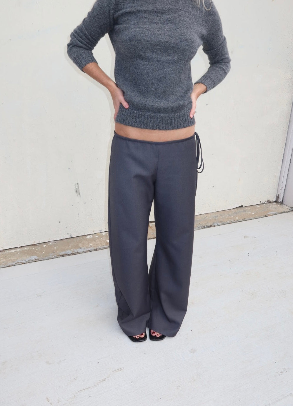 Tie Trouser. Charcoal