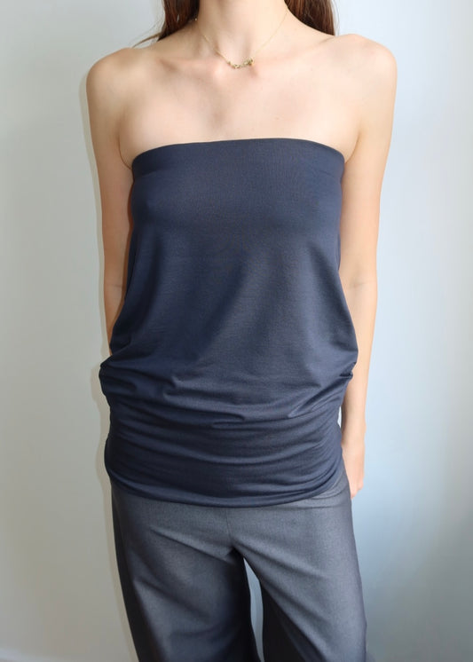 Drop waist bandeau. Dark coal